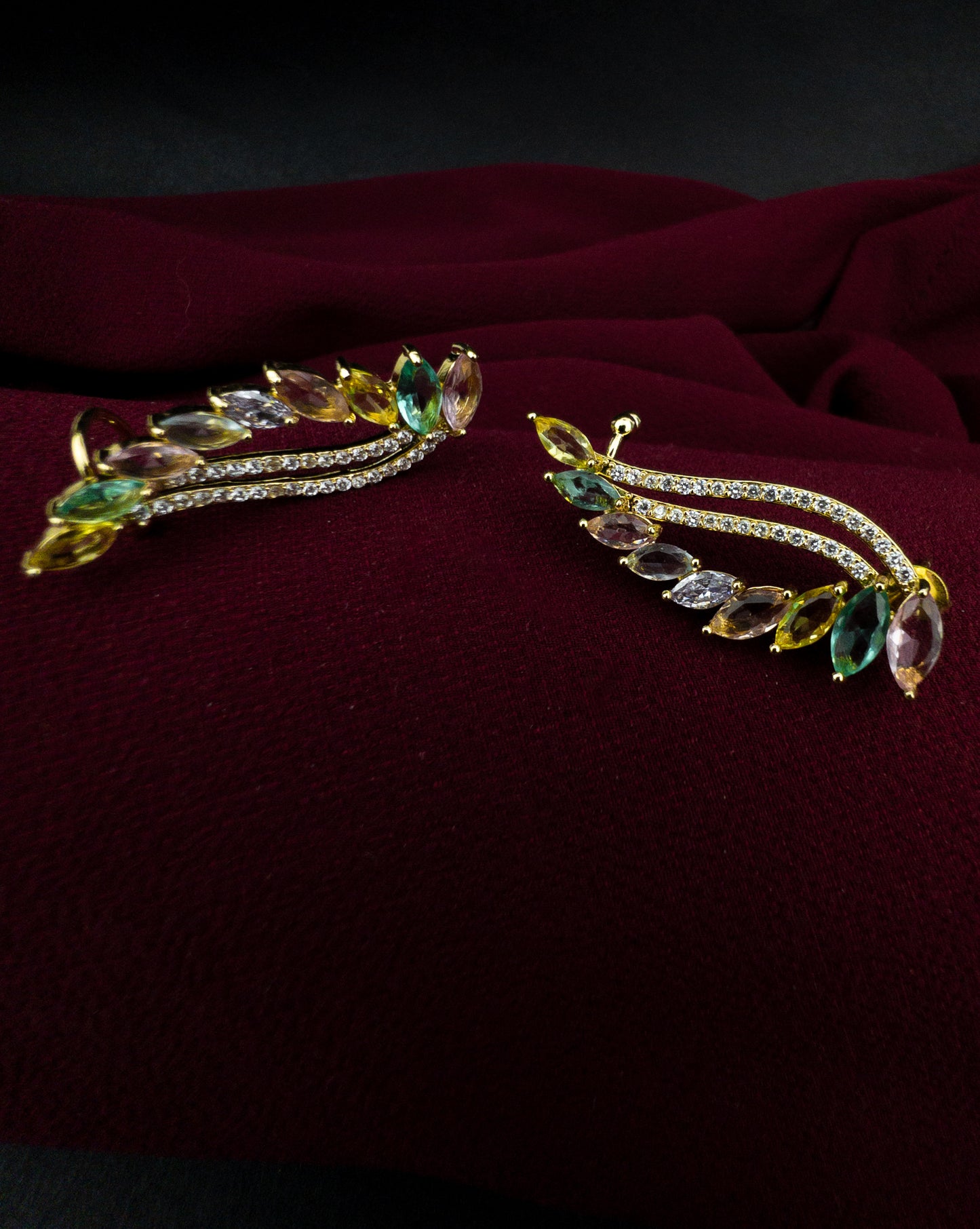 Brinco Ear Cuff Folhas - Banhado a Ouro 18k