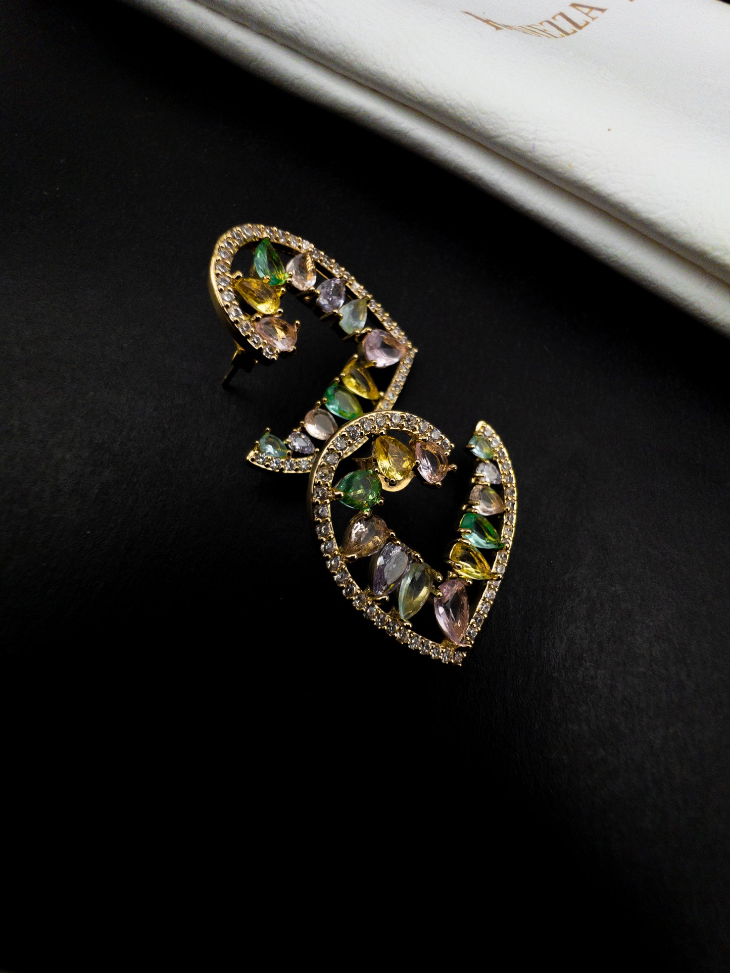 Brinco Coração Com Gotas de Zircônia - Banhado a Ouro 18k