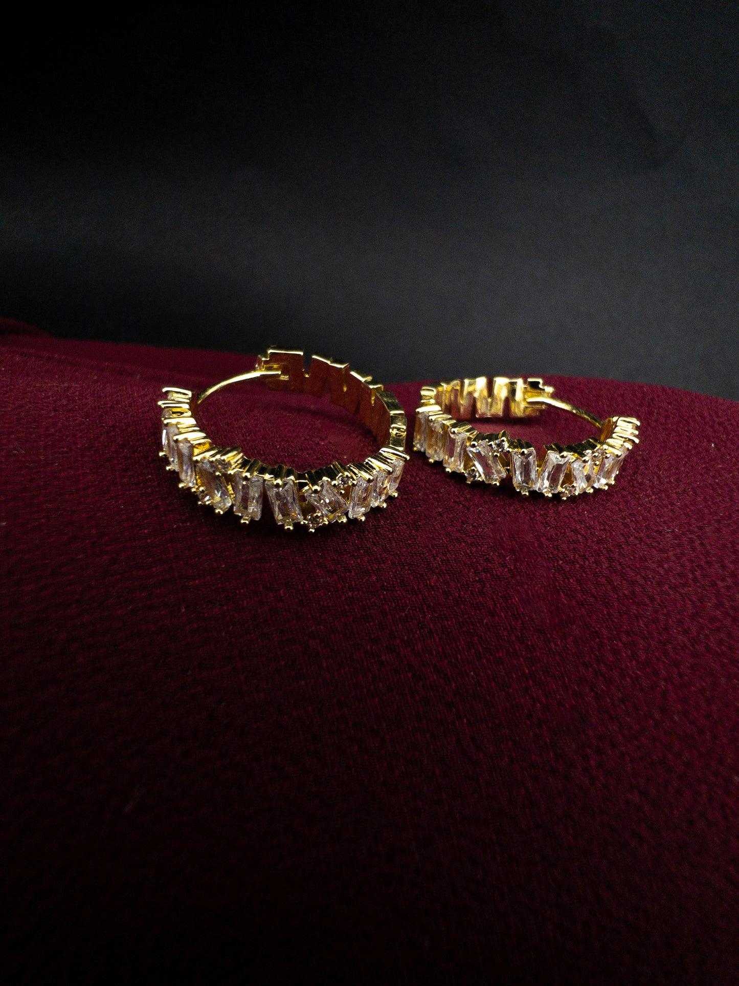 Brinco Argola Cravejada - Banhado a Ouro 18k