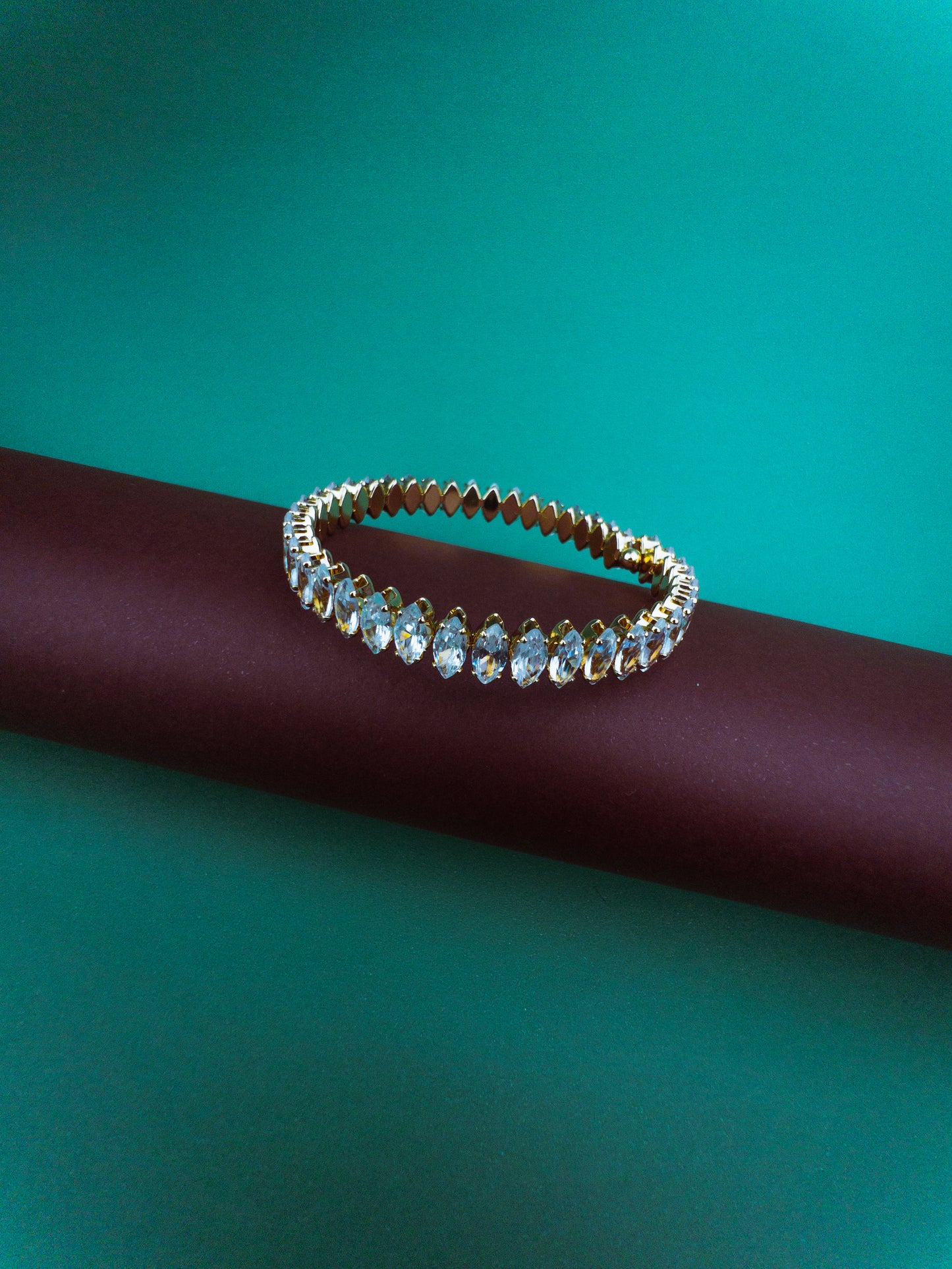 Bracelete Radiância Dourada - Banhado a Ouro 18k