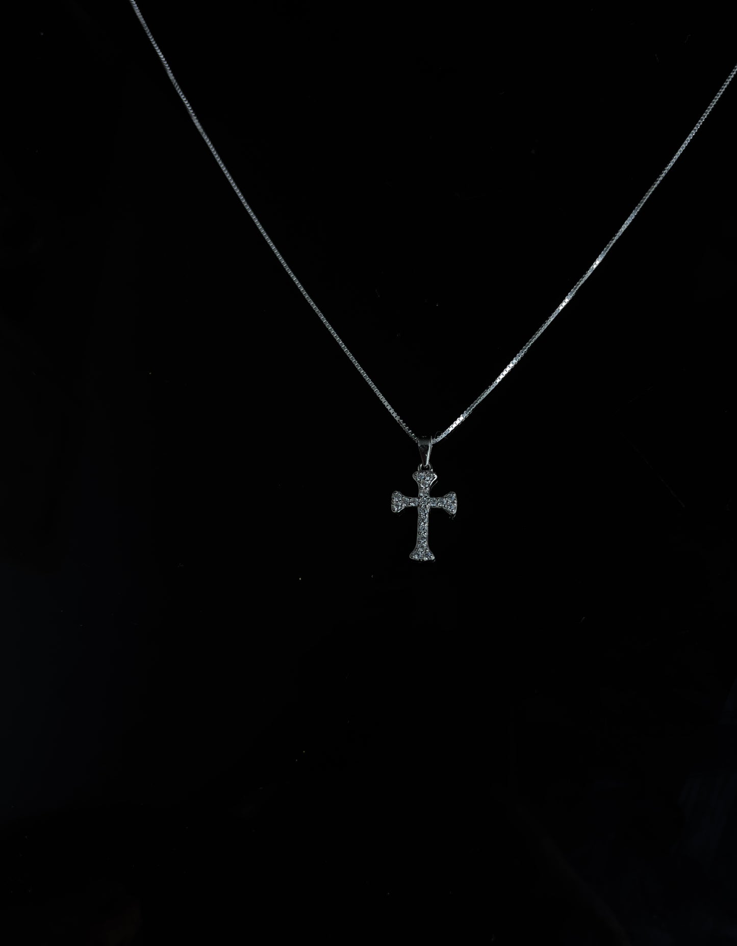 Pingente de Cruz com Microzircônias - Prata 925