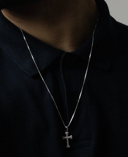 Pingente de Cruz com Microzircônias - Prata 925