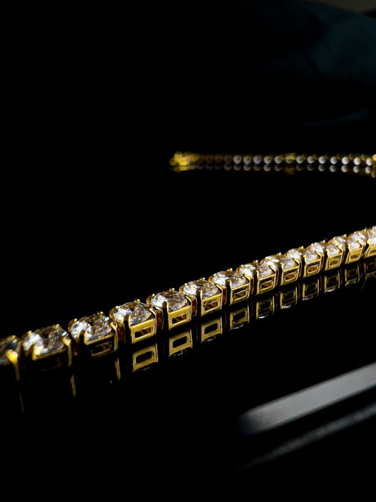 Choker Riviera com cristais - Banhada a ouro 18k
